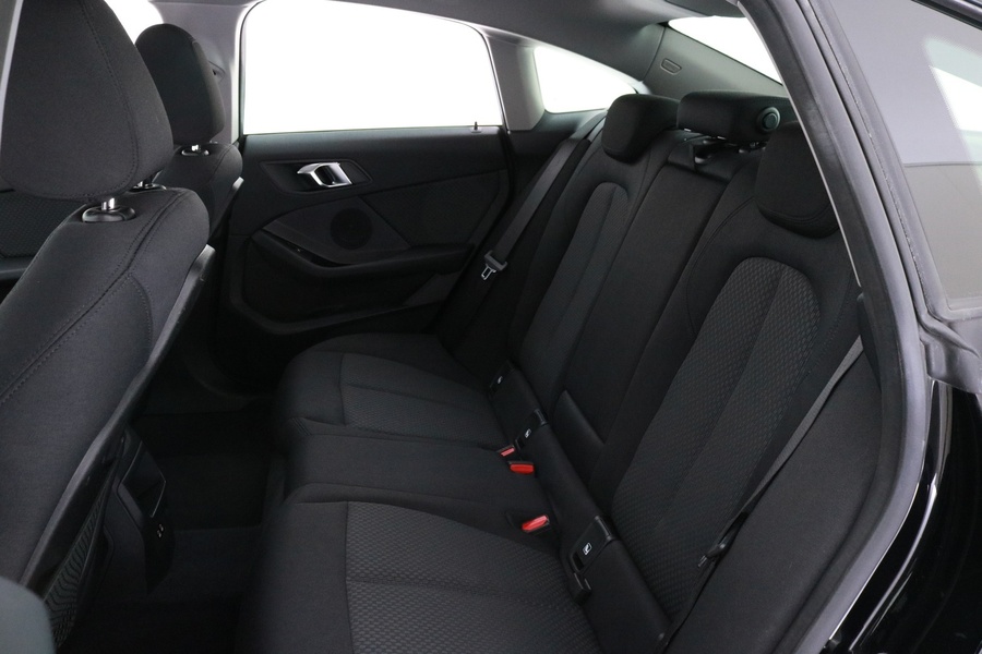 BMW 218 vaihtoauto