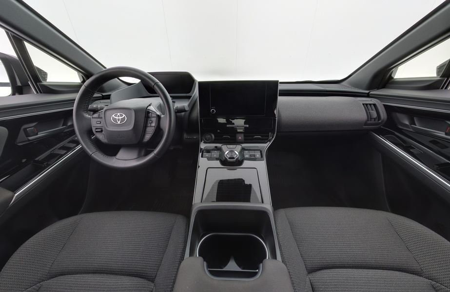 Toyota bZ4X vaihtoauto