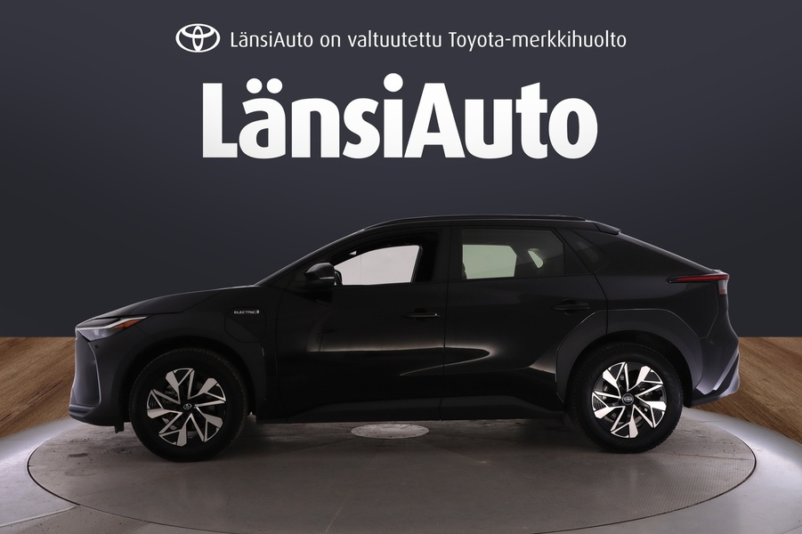 Toyota bZ4X vaihtoauto