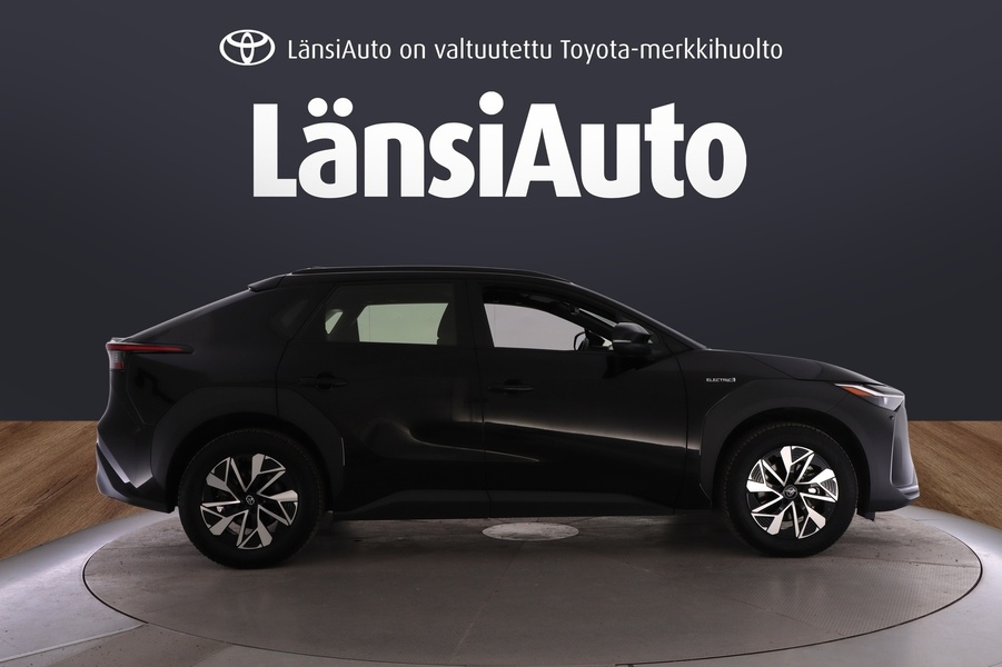 Toyota bZ4X vaihtoauto