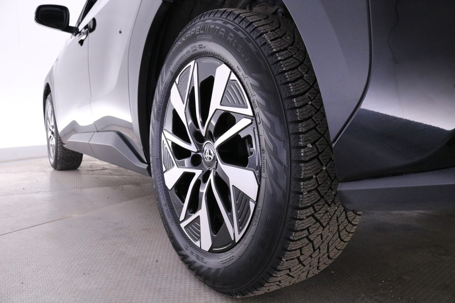 Toyota bZ4X vaihtoauto