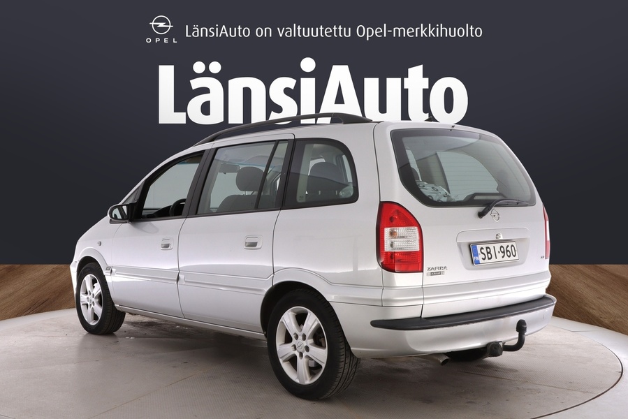 Opel Zafira vaihtoauto