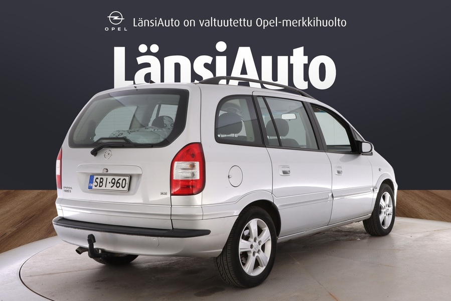 Opel Zafira vaihtoauto