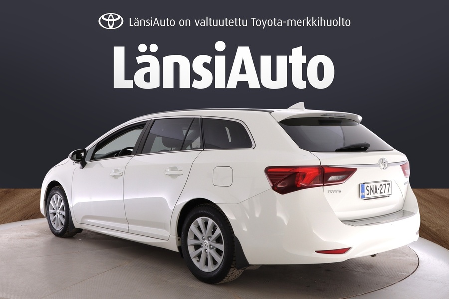 Toyota Avensis vaihtoauto
