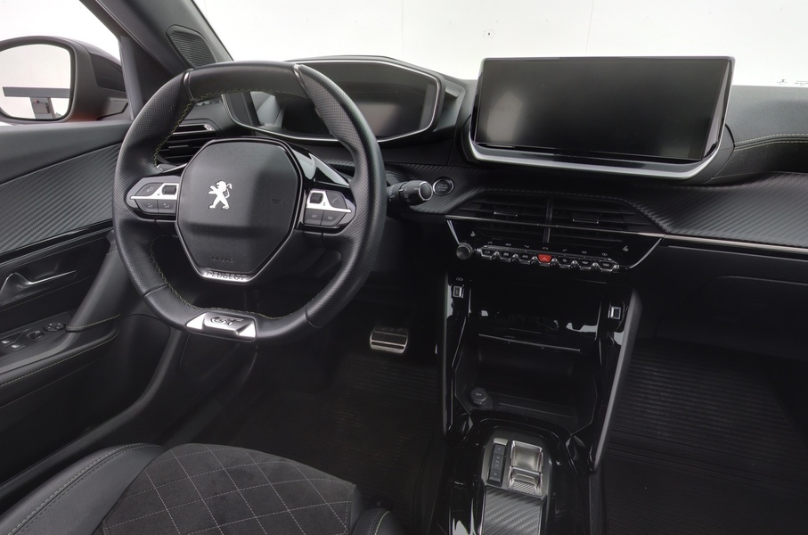 Peugeot e-2008 vaihtoauto