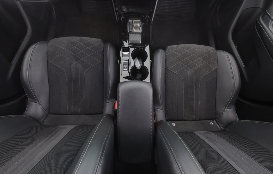 Peugeot e-2008 vaihtoauto