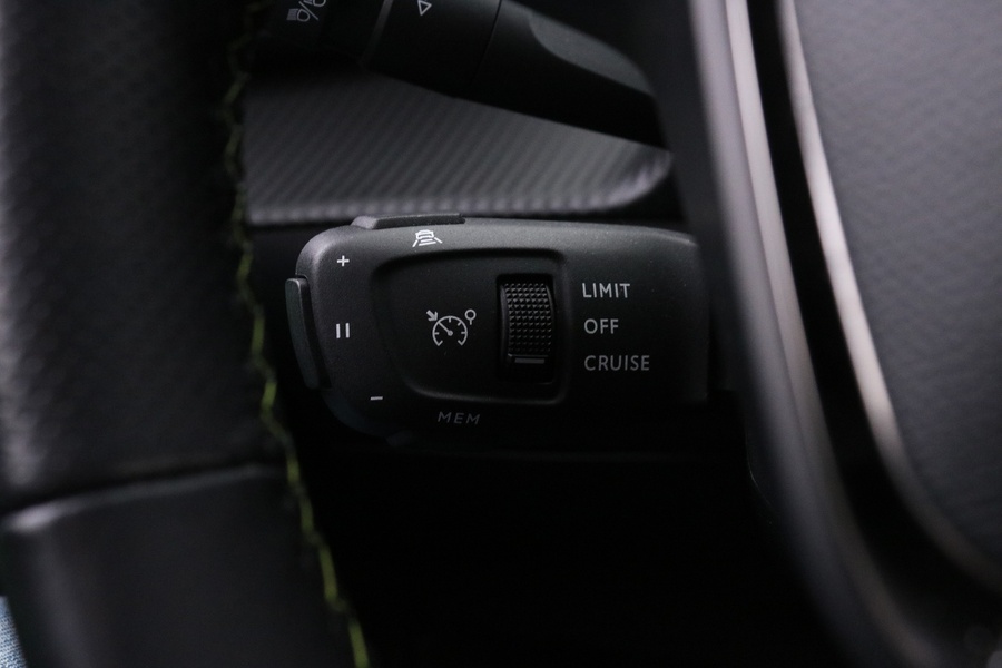 Peugeot e-2008 vaihtoauto