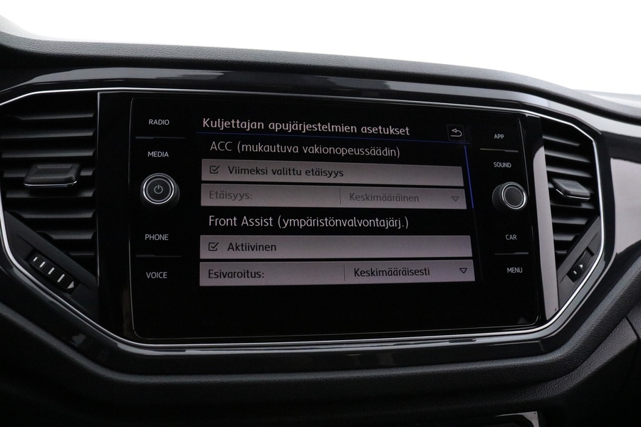 Volkswagen T-Roc vaihtoauto