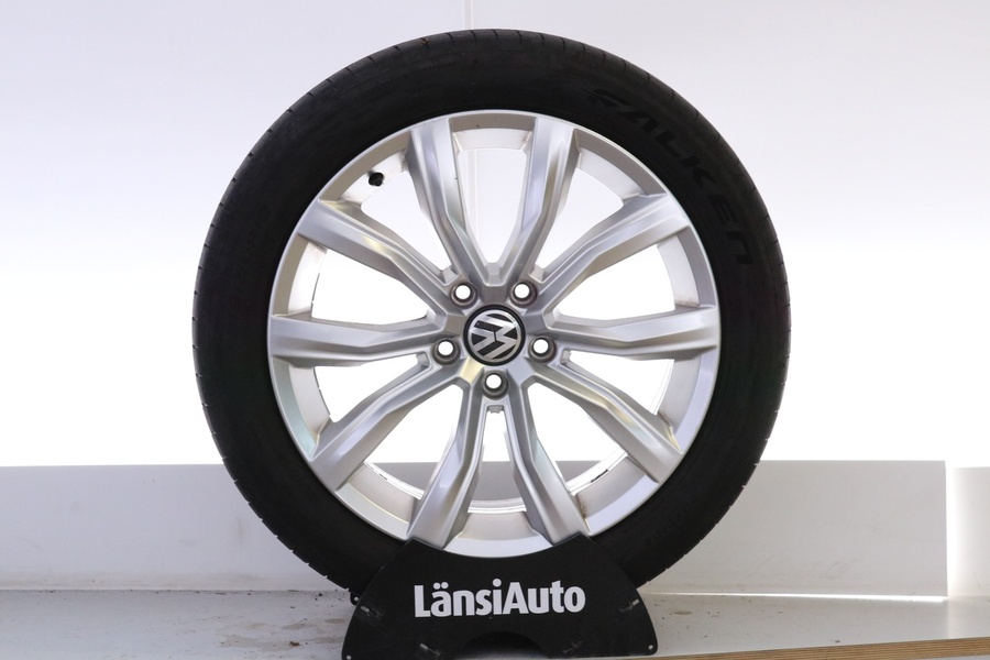 Volkswagen T-Roc vaihtoauto