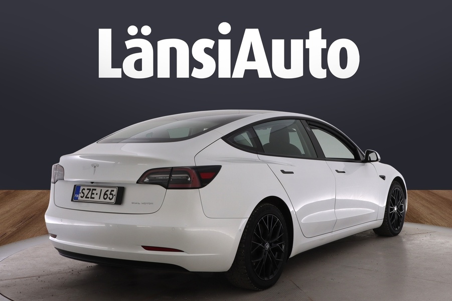 Tesla Model 3 vaihtoauto
