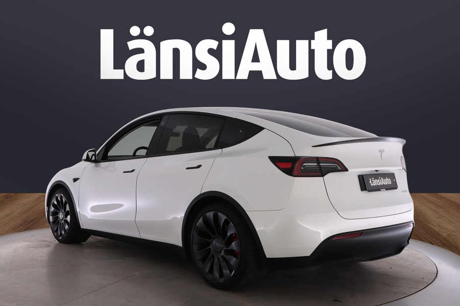 Tesla Model Y vaihtoauto