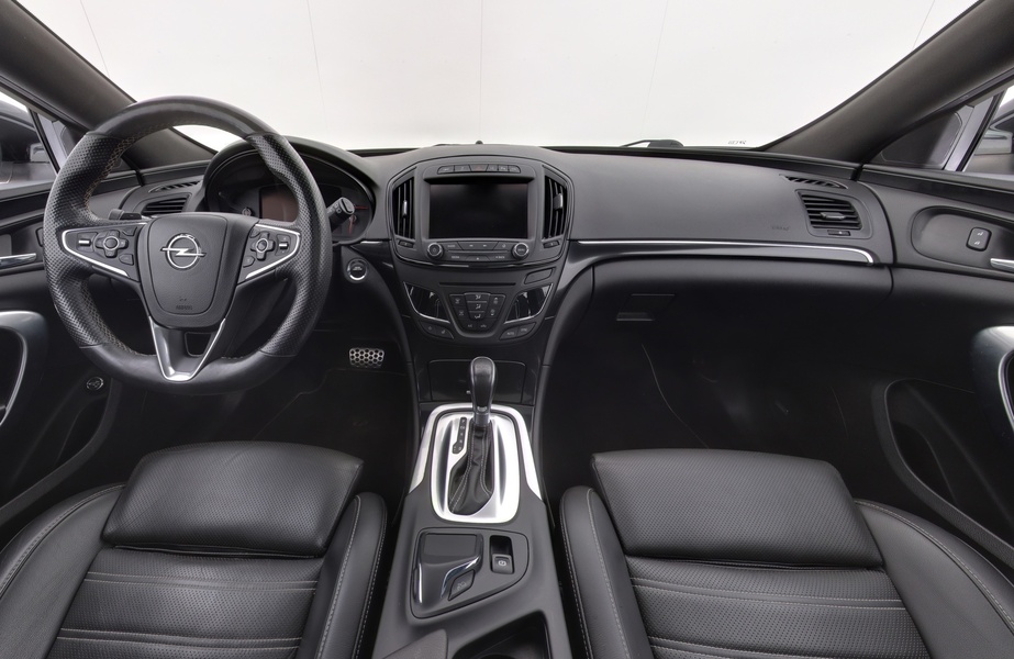 Opel Insignia vaihtoauto