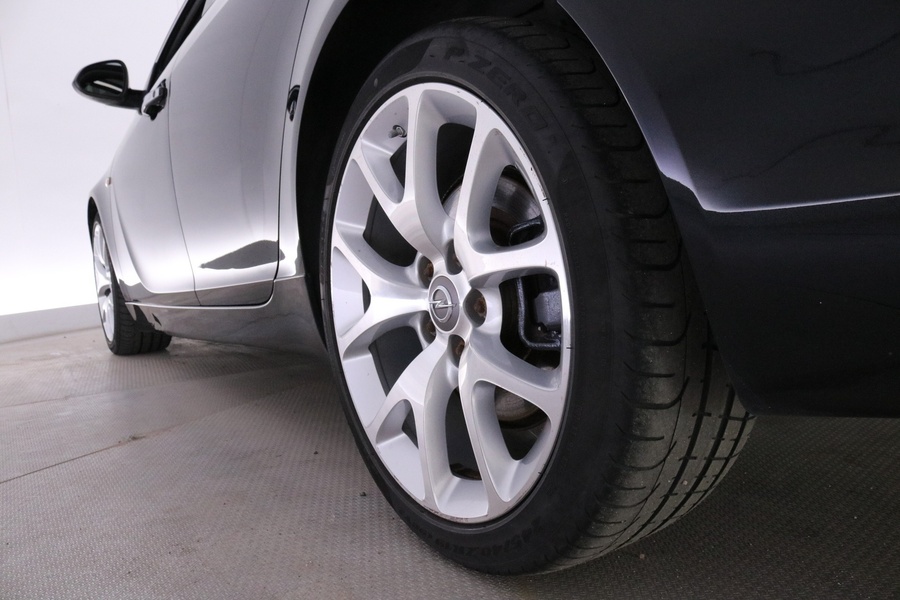 Opel Insignia vaihtoauto