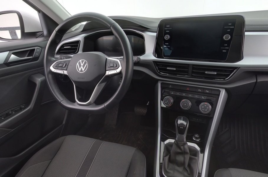 Volkswagen T-Roc vaihtoauto