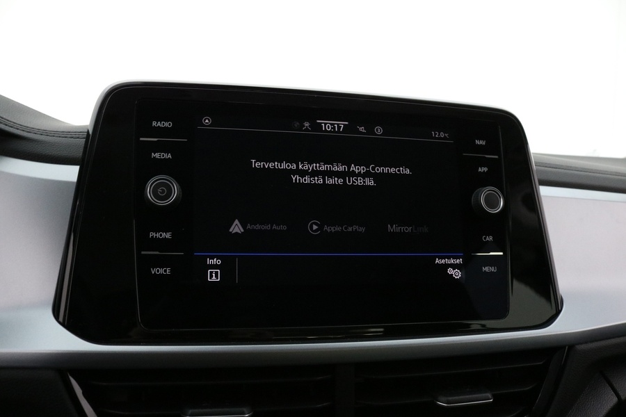 Volkswagen T-Roc vaihtoauto