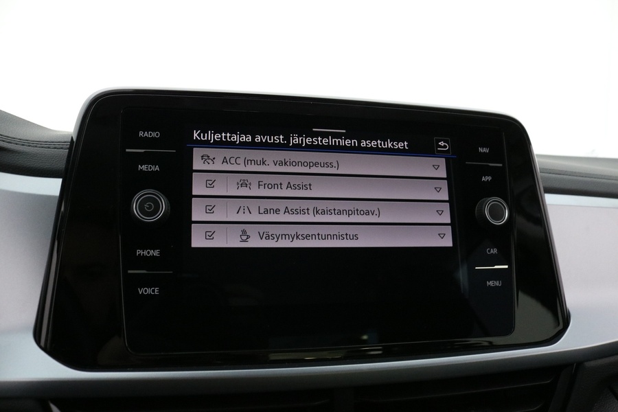 Volkswagen T-Roc vaihtoauto