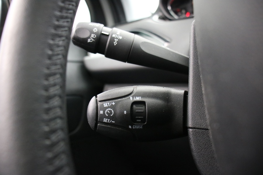 Peugeot 208 vaihtoauto
