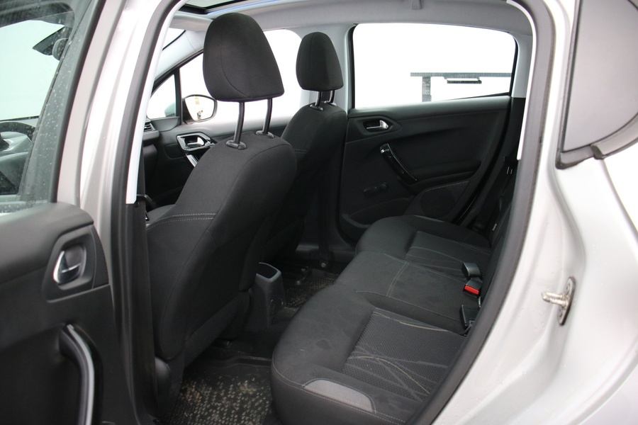 Peugeot 208 vaihtoauto