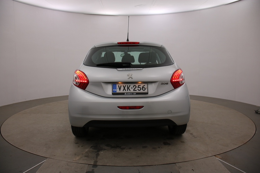 Peugeot 208 vaihtoauto