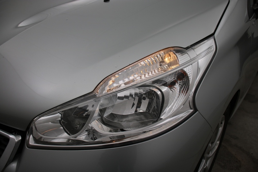Peugeot 208 vaihtoauto