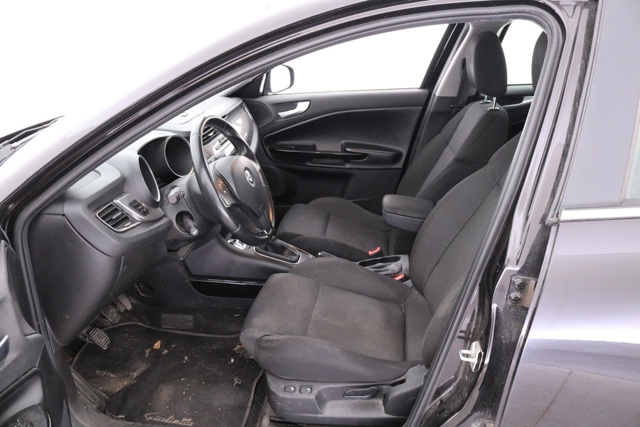 Alfa Romeo Giulietta vaihtoauto