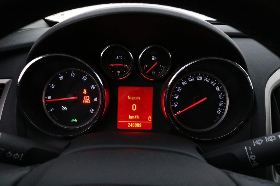 Opel Astra vaihtoauto