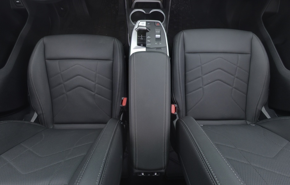 BMW iX1 vaihtoauto