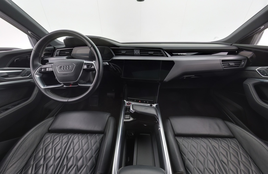 Audi e-tron vaihtoauto