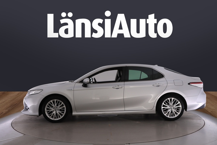 Toyota Camry vaihtoauto