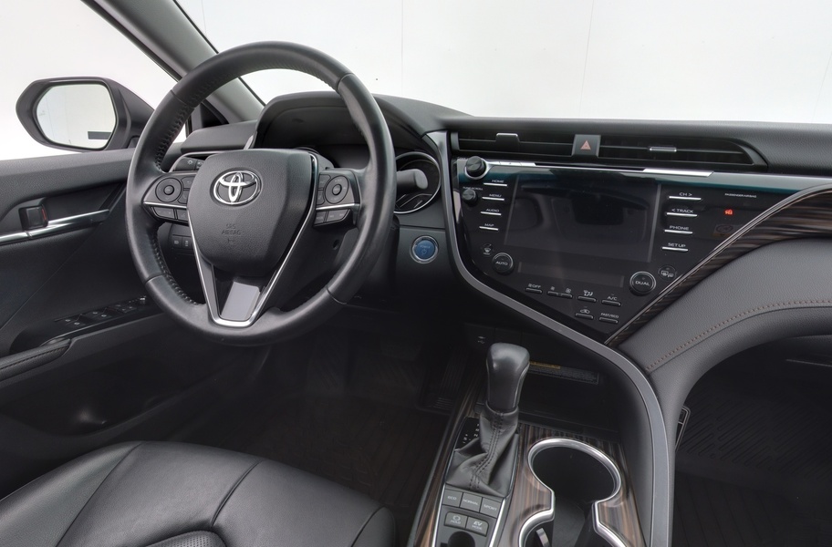 Toyota Camry vaihtoauto