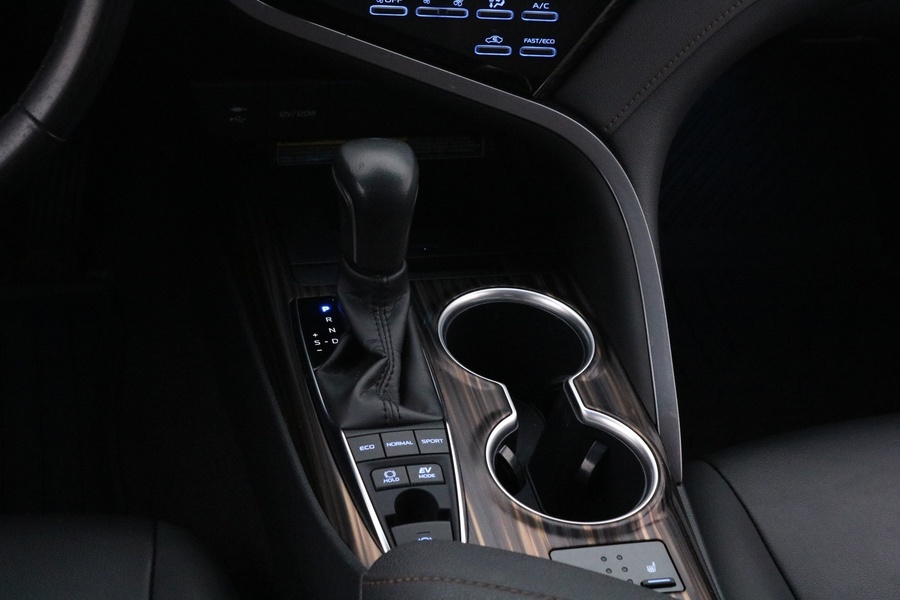 Toyota Camry vaihtoauto