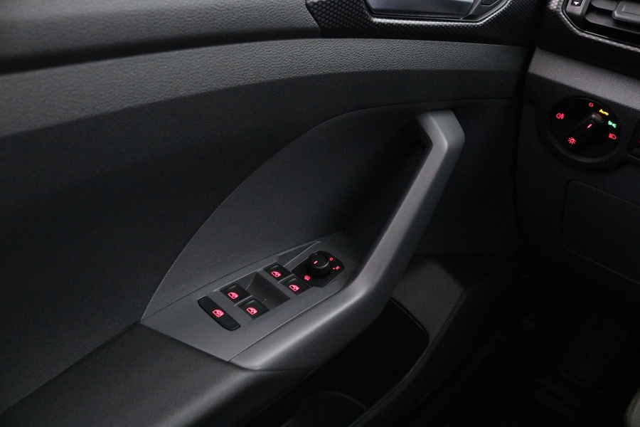 Volkswagen T-Cross vaihtoauto