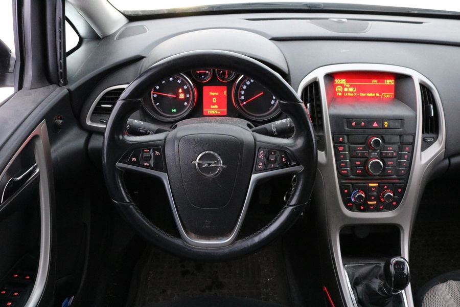 Opel Astra vaihtoauto