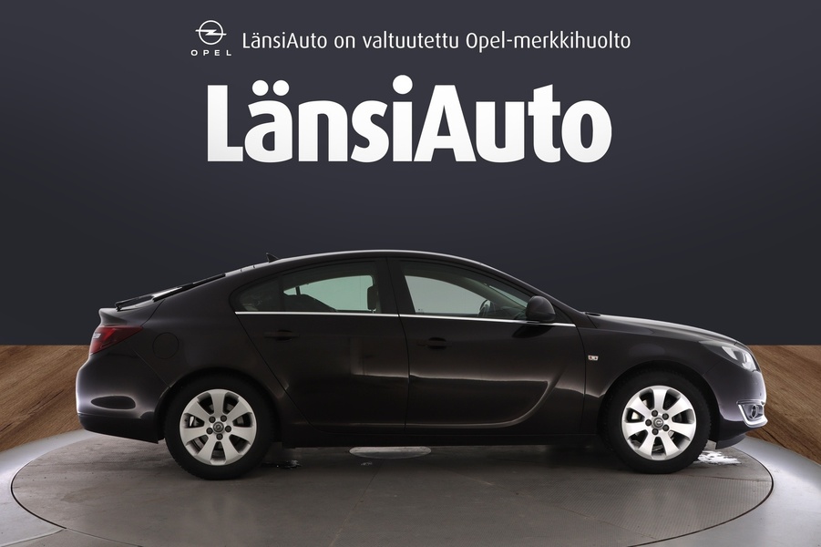 Opel Insignia vaihtoauto