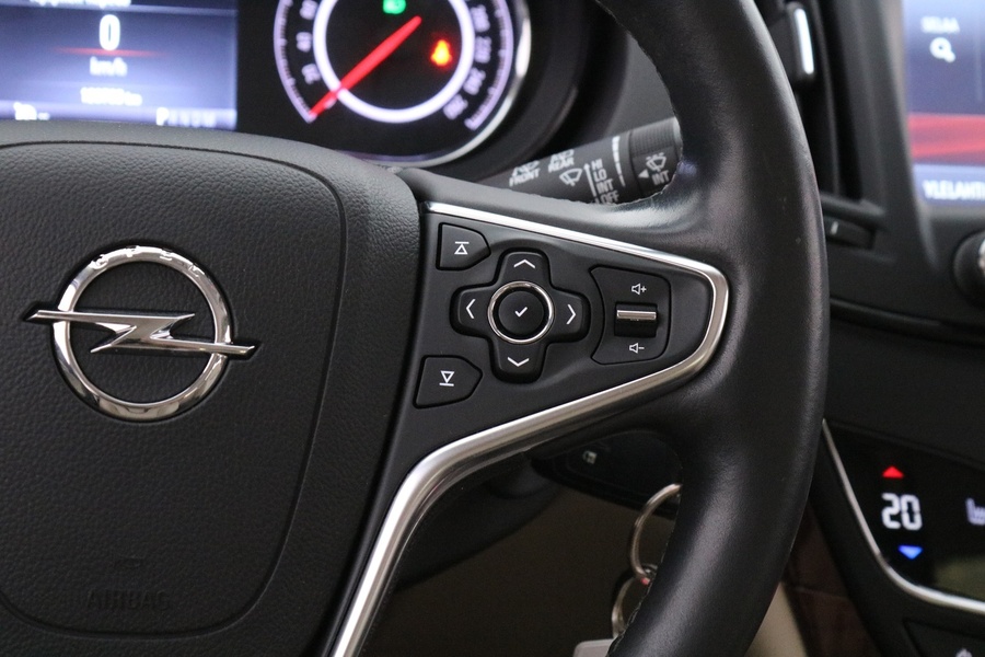 Opel Insignia vaihtoauto