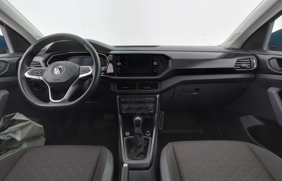 Volkswagen T-Cross vaihtoauto