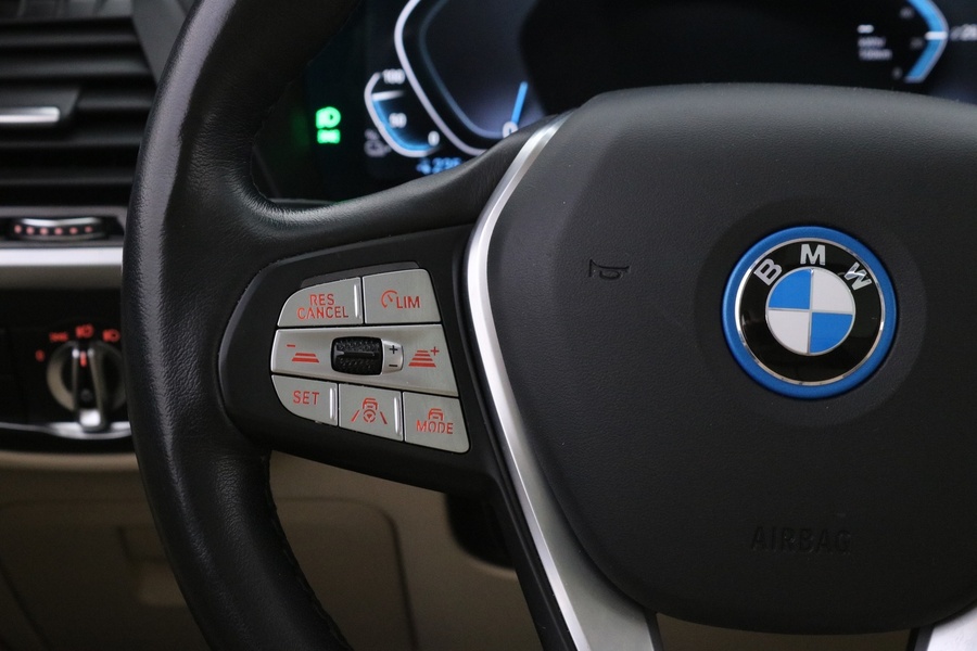 BMW iX3 vaihtoauto