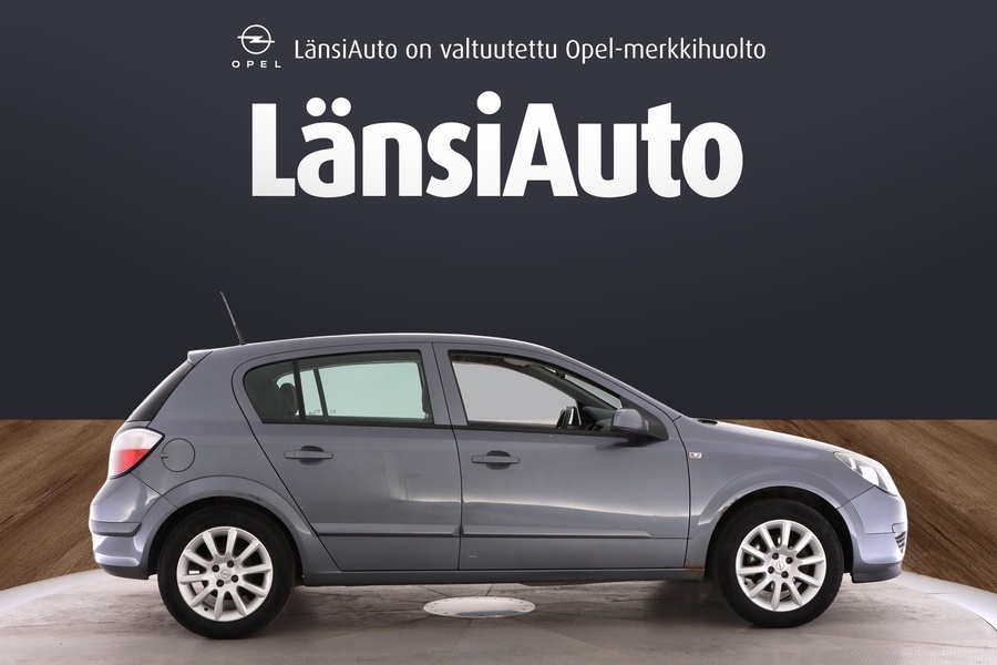Opel Astra vaihtoauto