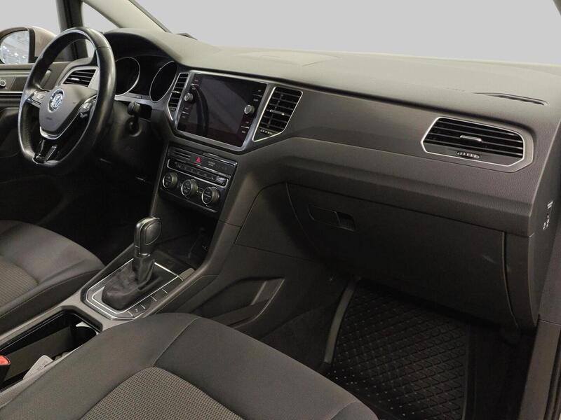 Volkswagen Golf Sportsvan vaihtoauto