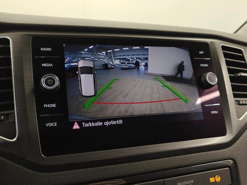 Volkswagen Golf Sportsvan vaihtoauto