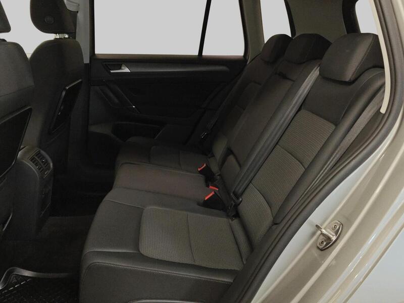 Volkswagen Golf Sportsvan vaihtoauto