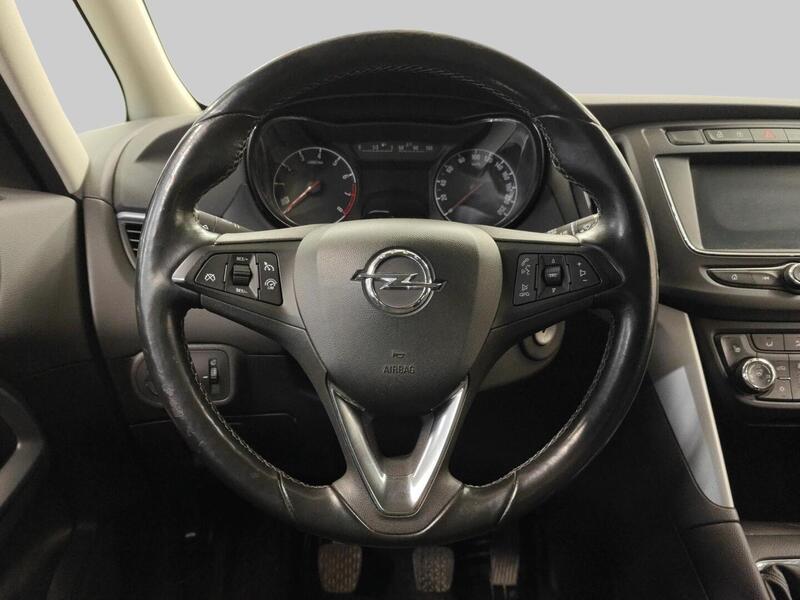 Opel Zafira vaihtoauto