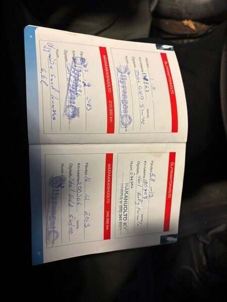 Toyota Hilux vaihtoauto