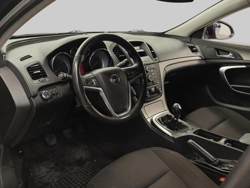 Opel Insignia vaihtoauto