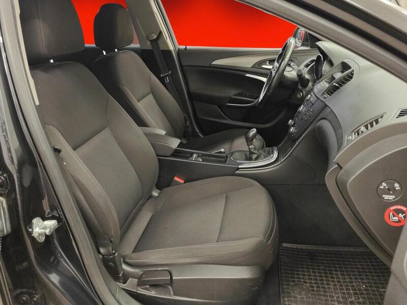 Opel Insignia vaihtoauto