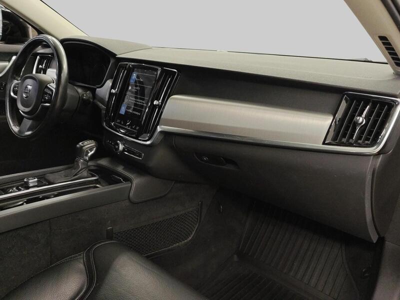 Volvo V90 Cross Country vaihtoauto