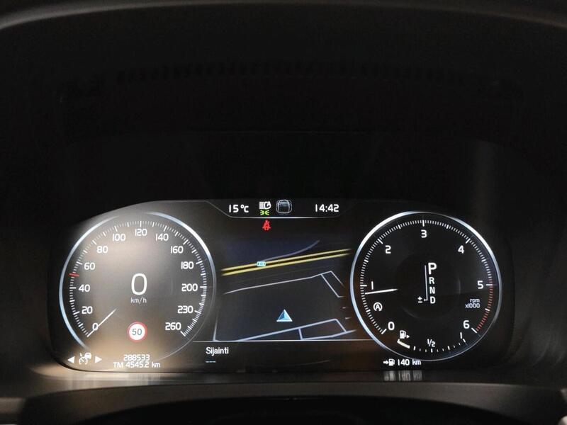 Volvo V90 Cross Country vaihtoauto