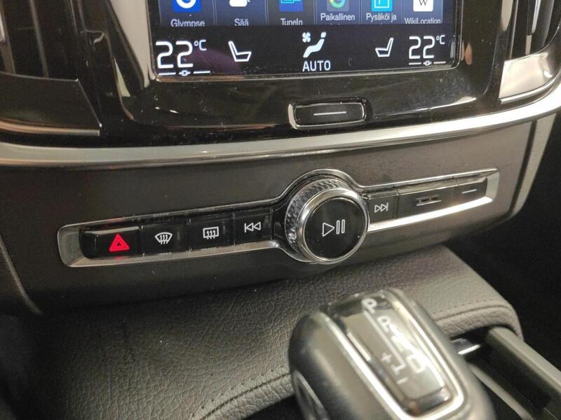 Volvo V90 Cross Country vaihtoauto