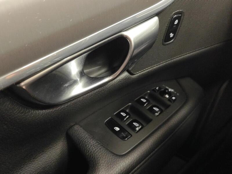 Volvo V90 Cross Country vaihtoauto