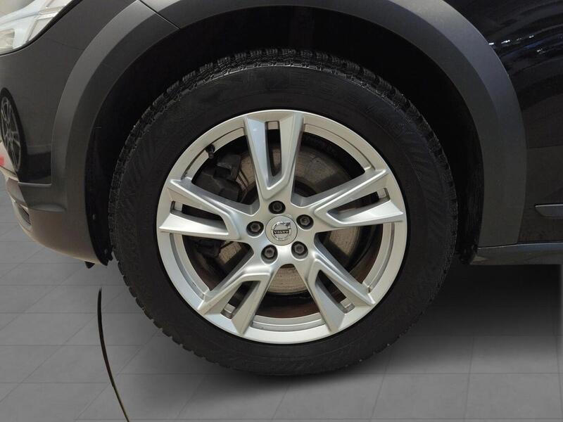 Volvo V90 Cross Country vaihtoauto